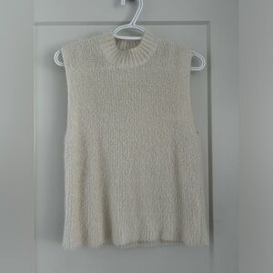 Old navy sweater vest size medium